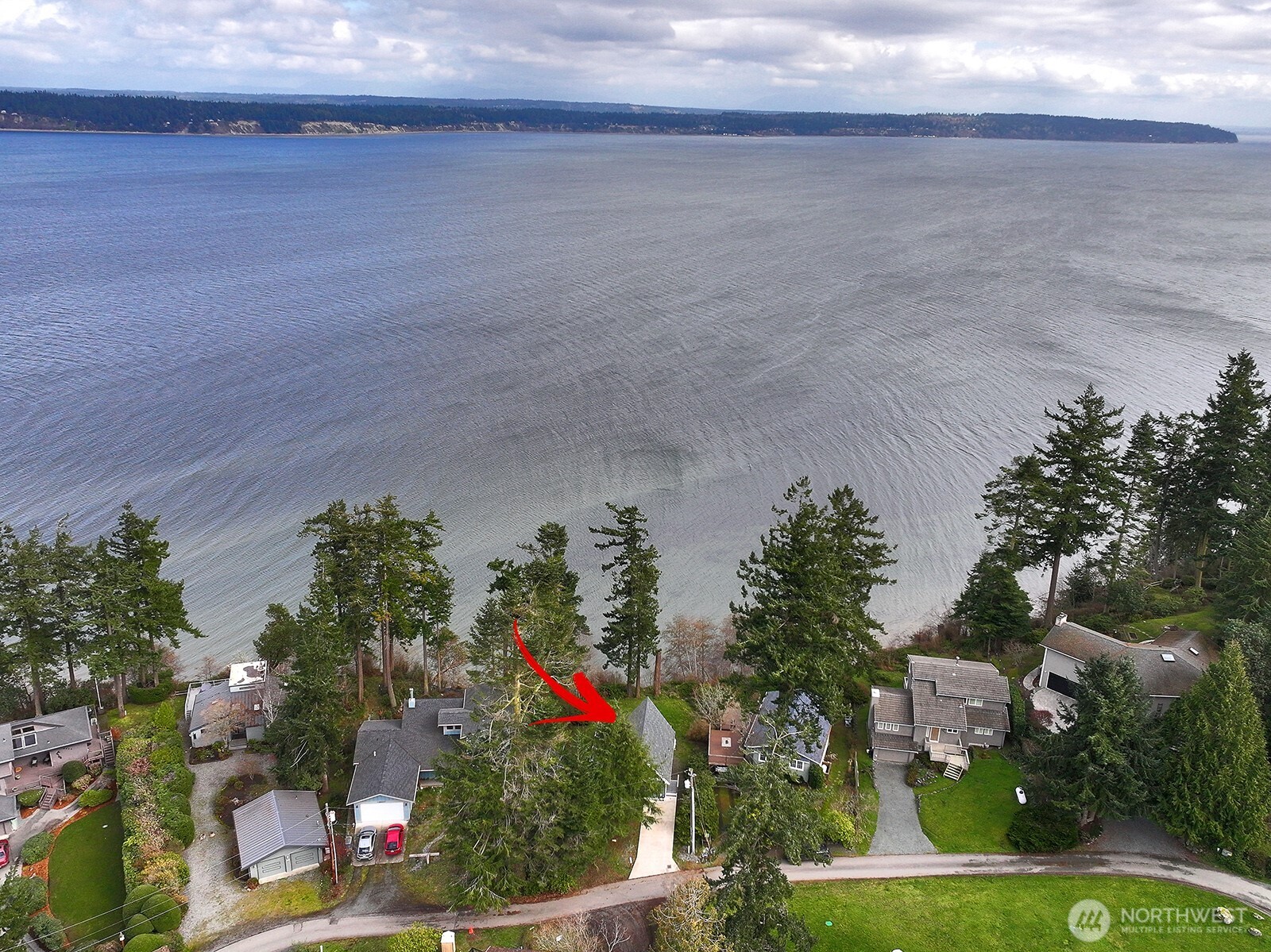 2282 East Whidbey Shores Road Langley, WA 98260 - Photo 32 of 38 a view of a garden