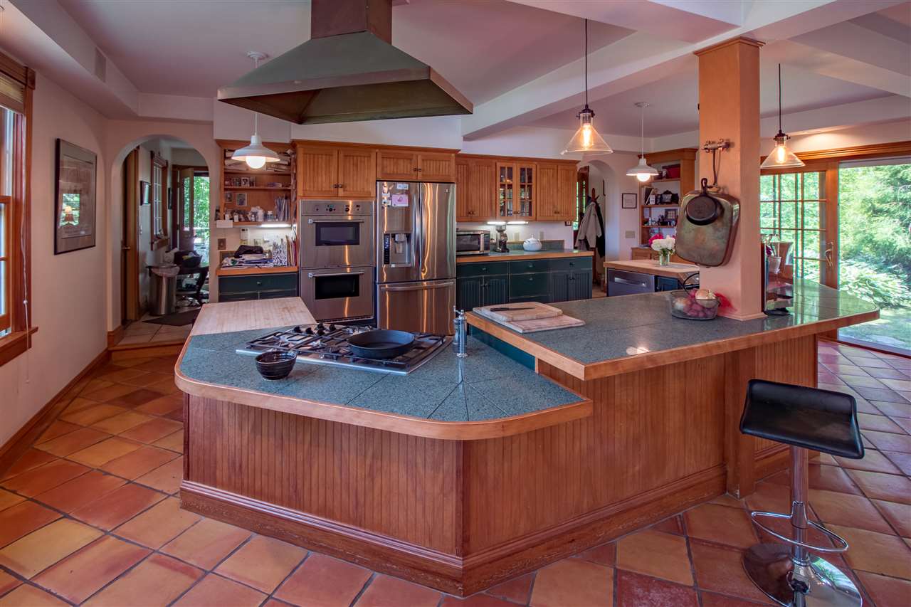 1451 Butternut Road Williston, VT 05495 - Photo 8 of 40