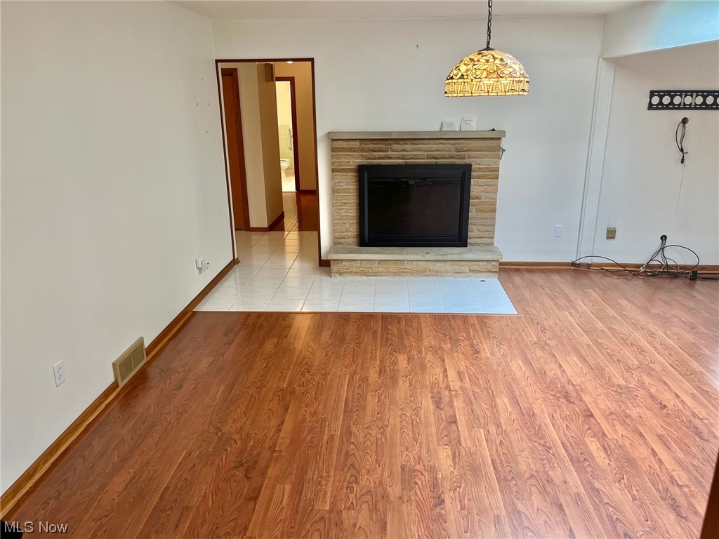 923 Andrews Road Medina, OH 44256 - Photo 18 of 35 Family Room view toward Bedrooms