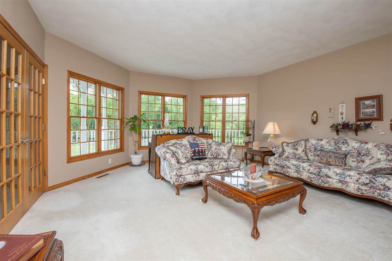 13176 12 Oaks Ridge Roscoe, IL 61073 - Photo 12 of 26 Gallery Image 12