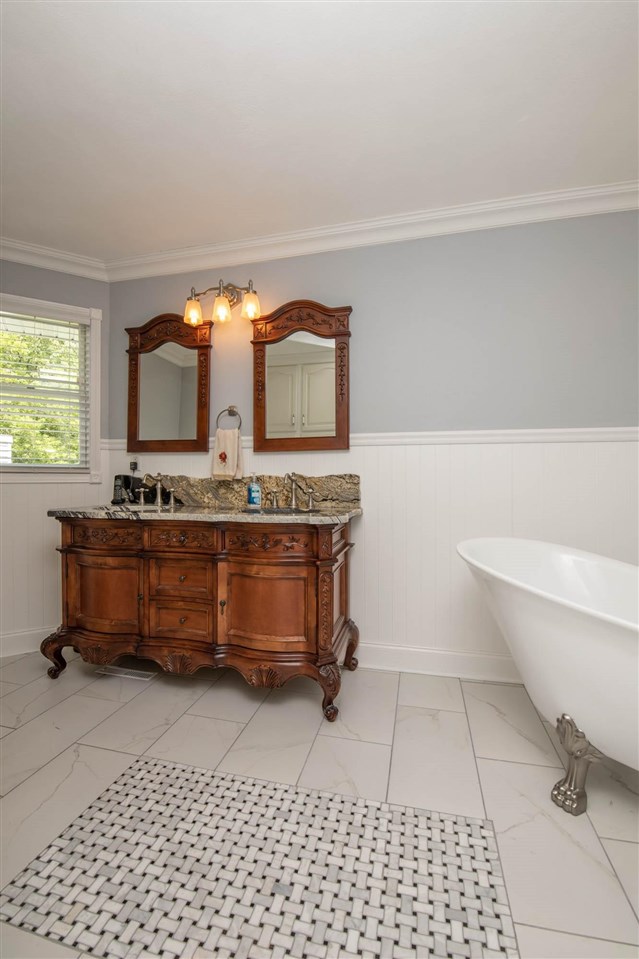 13176 12 Oaks Ridge Roscoe, IL 61073 - Photo 17 of 26 Gallery Image 17