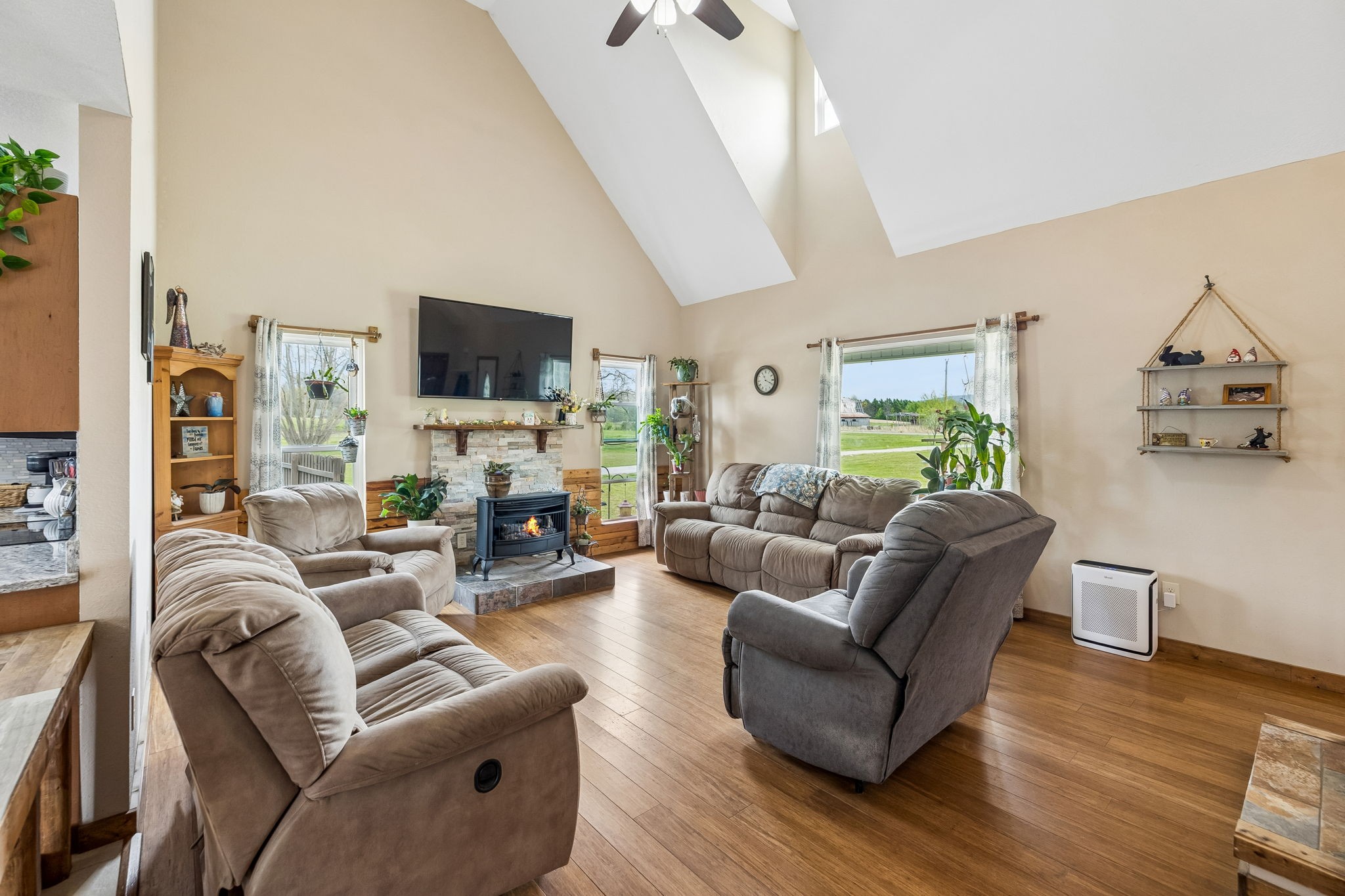95 Floyd Lane Decherd, TN 37324 - Photo 4 of 73