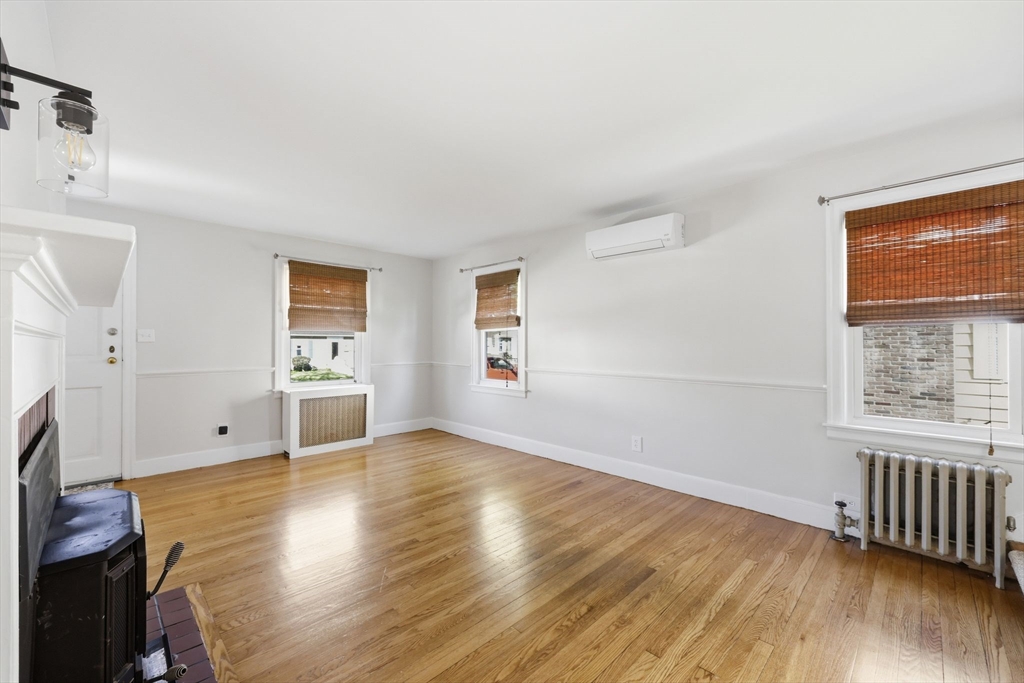 83 Ellsworth Avenue Springfield, MA 01118 - Photo 11 of 40