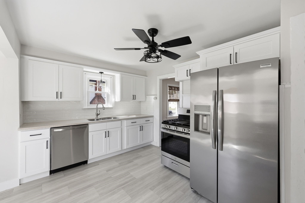 83 Ellsworth Avenue Springfield, MA 01118 - Photo 13 of 40