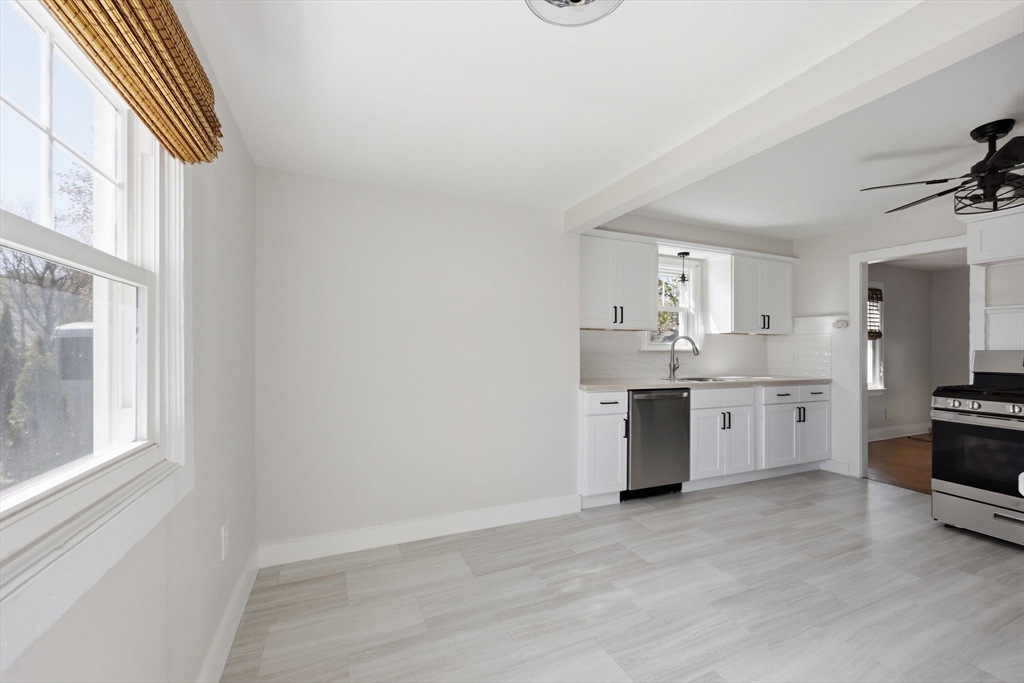 83 Ellsworth Avenue Springfield, MA 01118 - Photo 20 of 40