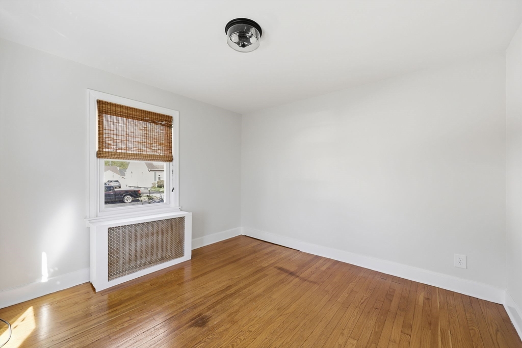 83 Ellsworth Avenue Springfield, MA 01118 - Photo 21 of 40