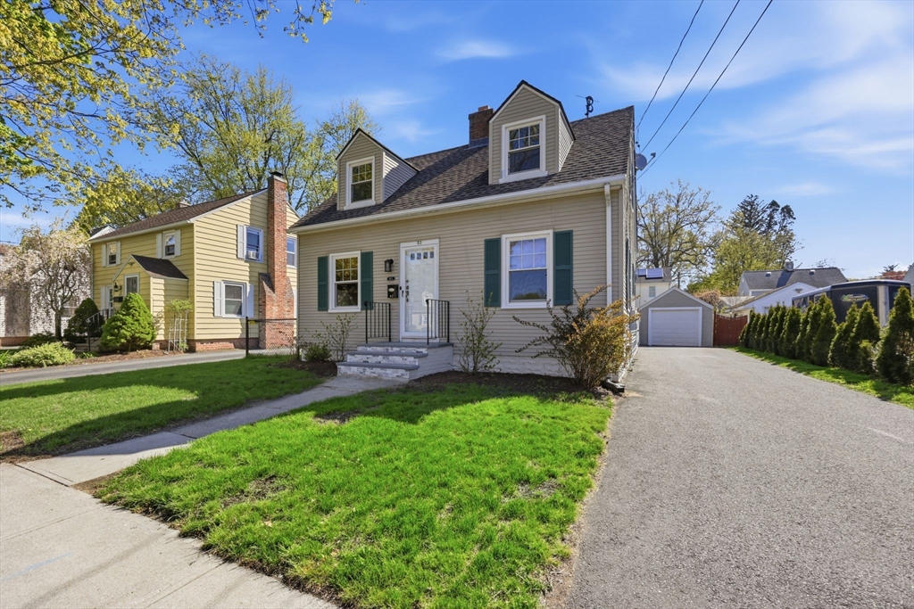 83 Ellsworth Avenue Springfield, MA 01118 - Photo 3 of 40