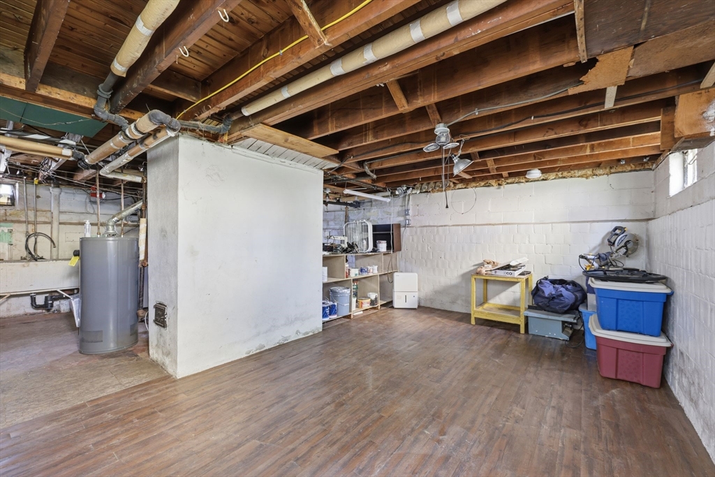 83 Ellsworth Avenue Springfield, MA 01118 - Photo 32 of 40