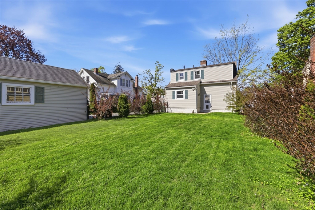 83 Ellsworth Avenue Springfield, MA 01118 - Photo 37 of 40