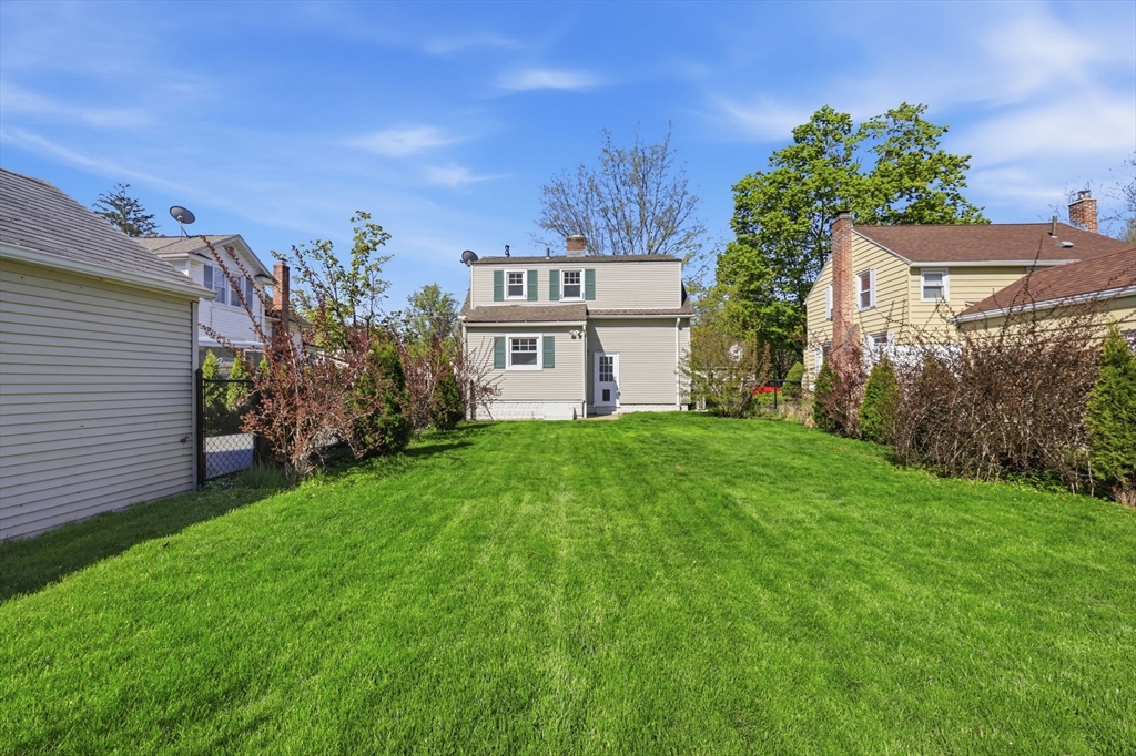 83 Ellsworth Avenue Springfield, MA 01118 - Photo 38 of 40