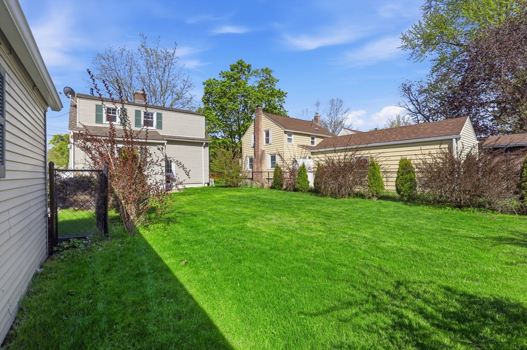 83 Ellsworth Avenue Springfield, MA 01118 - Photo 39 of 40