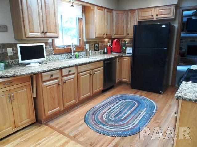 1204 Hampton Road Washington, IL 61571 - Photo 14 of 34 Gallery Image 14