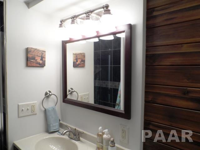 1204 Hampton Road Washington, IL 61571 - Photo 24 of 34 Gallery Image 24