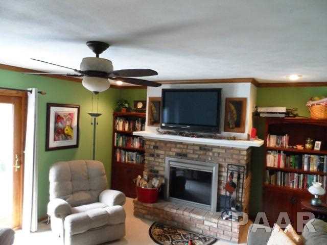 1204 Hampton Road Washington, IL 61571 - Photo 7 of 34 Gallery Image 7