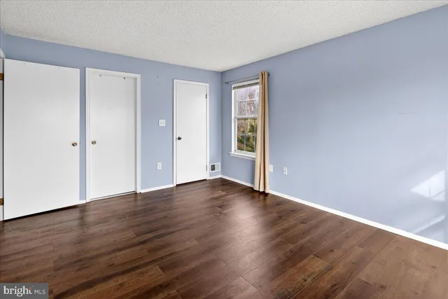 $2,300 | 28 Holly Court, Hamilton, NJ 08619