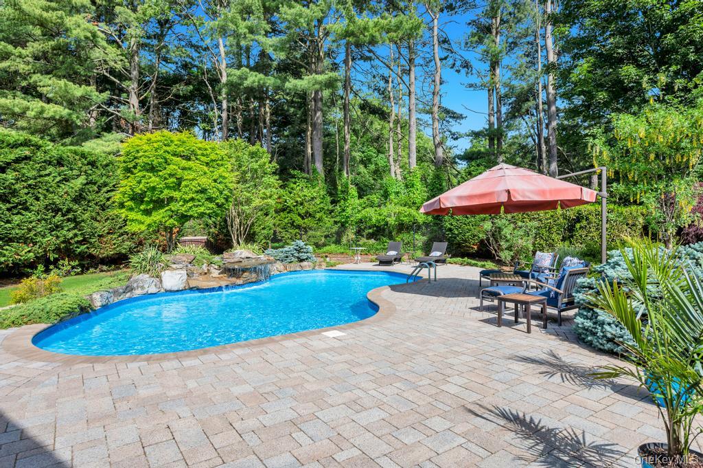 10 South Lot Road Smithtown, NY 11787 - Photo 45 of 50