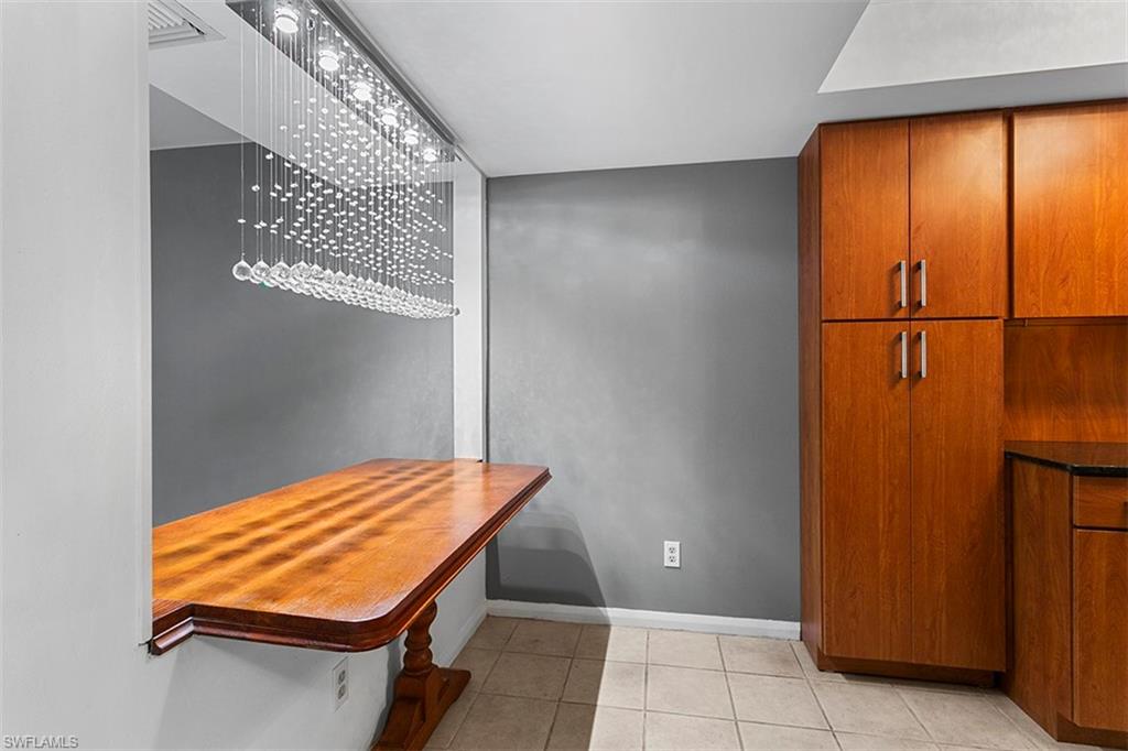1201 Solana Road, Unit 3 Naples, FL 34103 - Photo 3 of 17 Gallery Image 3