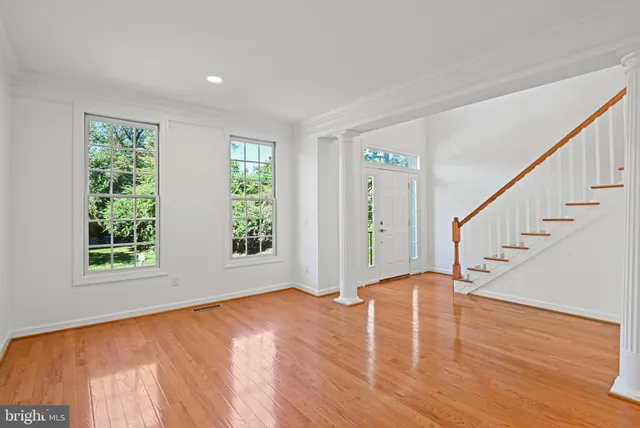 $1,325,000 | 9927 Miles Stone Court, Vienna, VA 22181