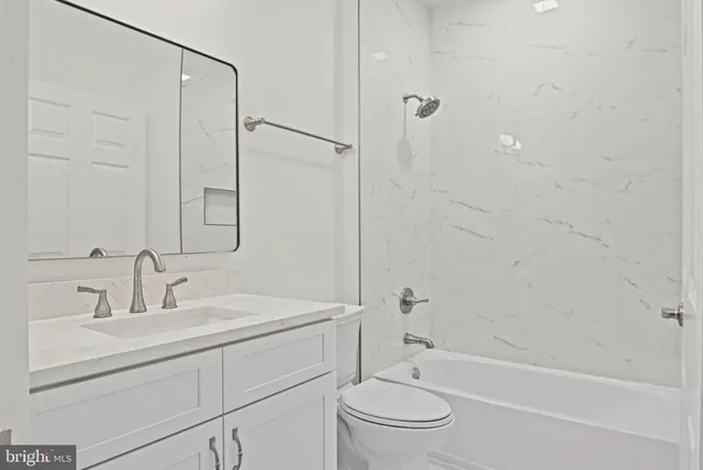 $1,325,000 | 9927 Miles Stone Court, Vienna, VA 22181