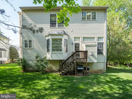 $1,325,000 | 9927 Miles Stone Court, Vienna, VA 22181