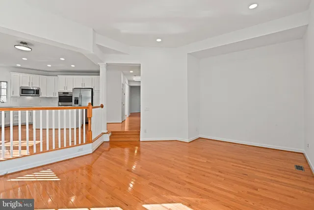 $1,325,000 | 9927 Miles Stone Court, Vienna, VA 22181