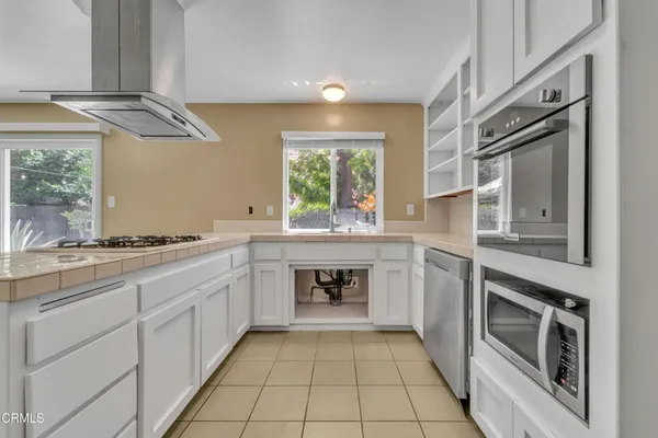 $975,000 | 252 Columbia Road, Thousand Oaks, CA 91360