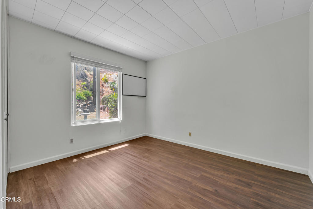 252 Columbia Road Thousand Oaks, CA 91360 - Photo 16 of 34