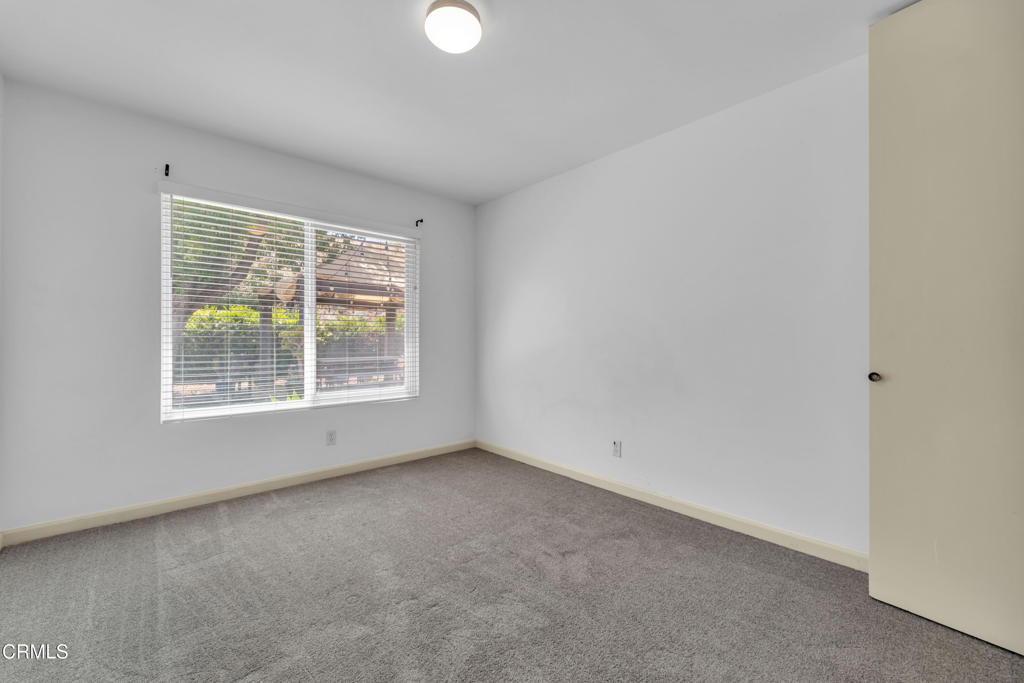 252 Columbia Road Thousand Oaks, CA 91360 - Photo 18 of 34