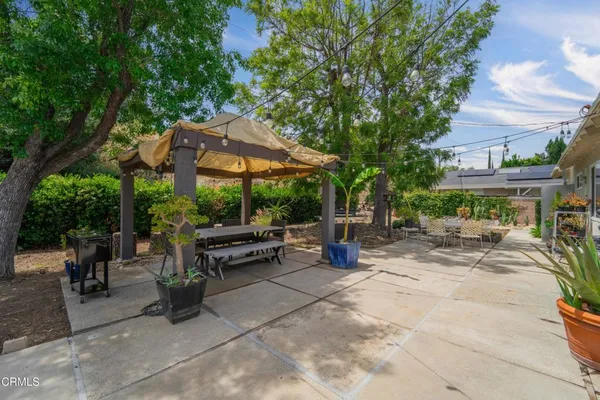 $975,000 | 252 Columbia Road, Thousand Oaks, CA 91360