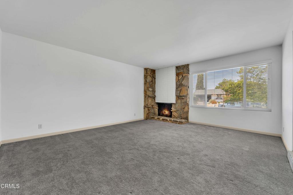 252 Columbia Road Thousand Oaks, CA 91360 - Photo 8 of 34
