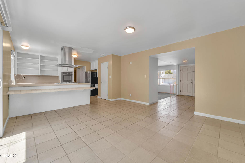 252 Columbia Road Thousand Oaks, CA 91360 - Photo 10 of 34