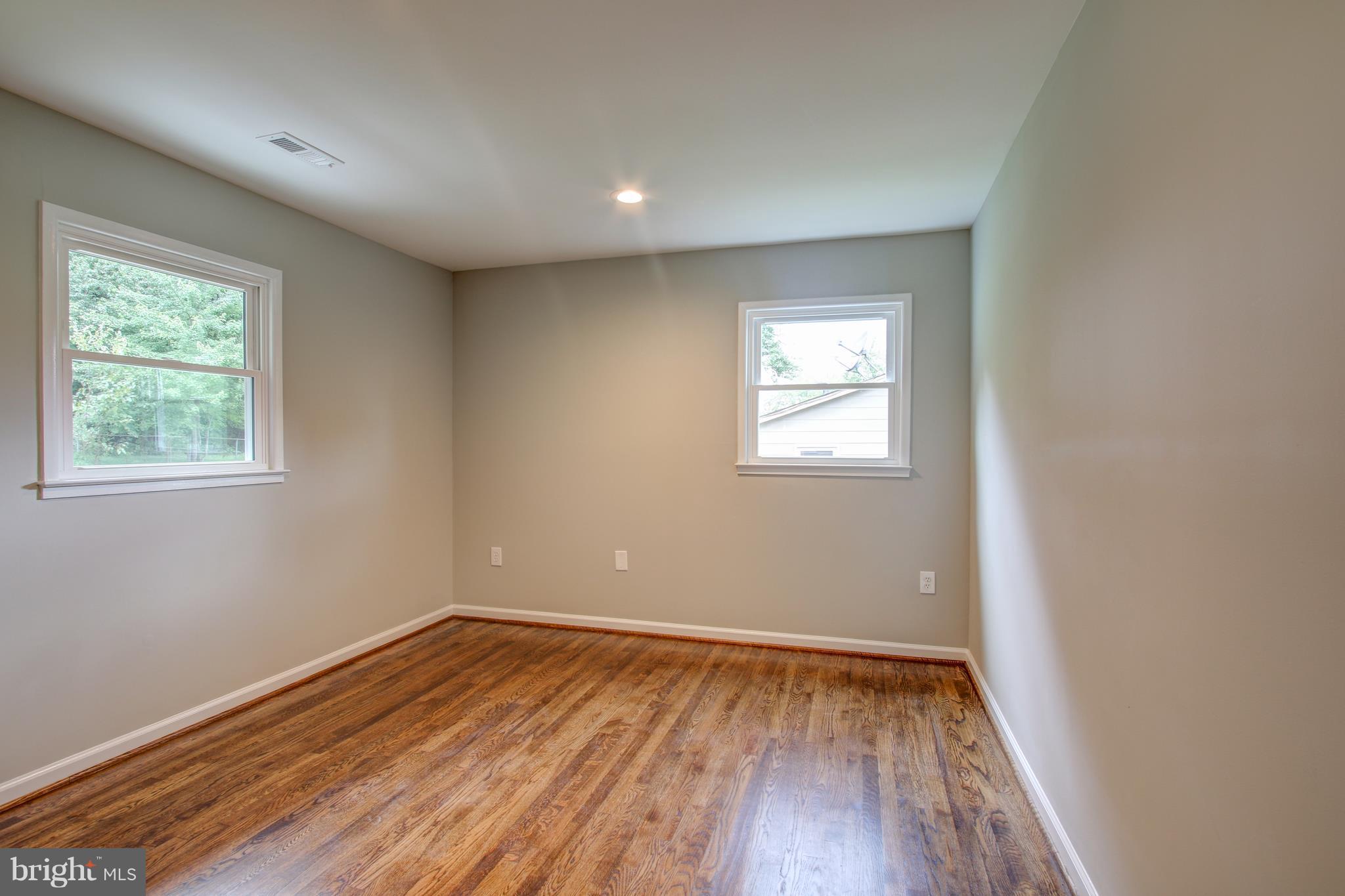 13126 Haddock Road Woodbridge, VA 22193 - Photo 15 of 30 Bedroom 1
