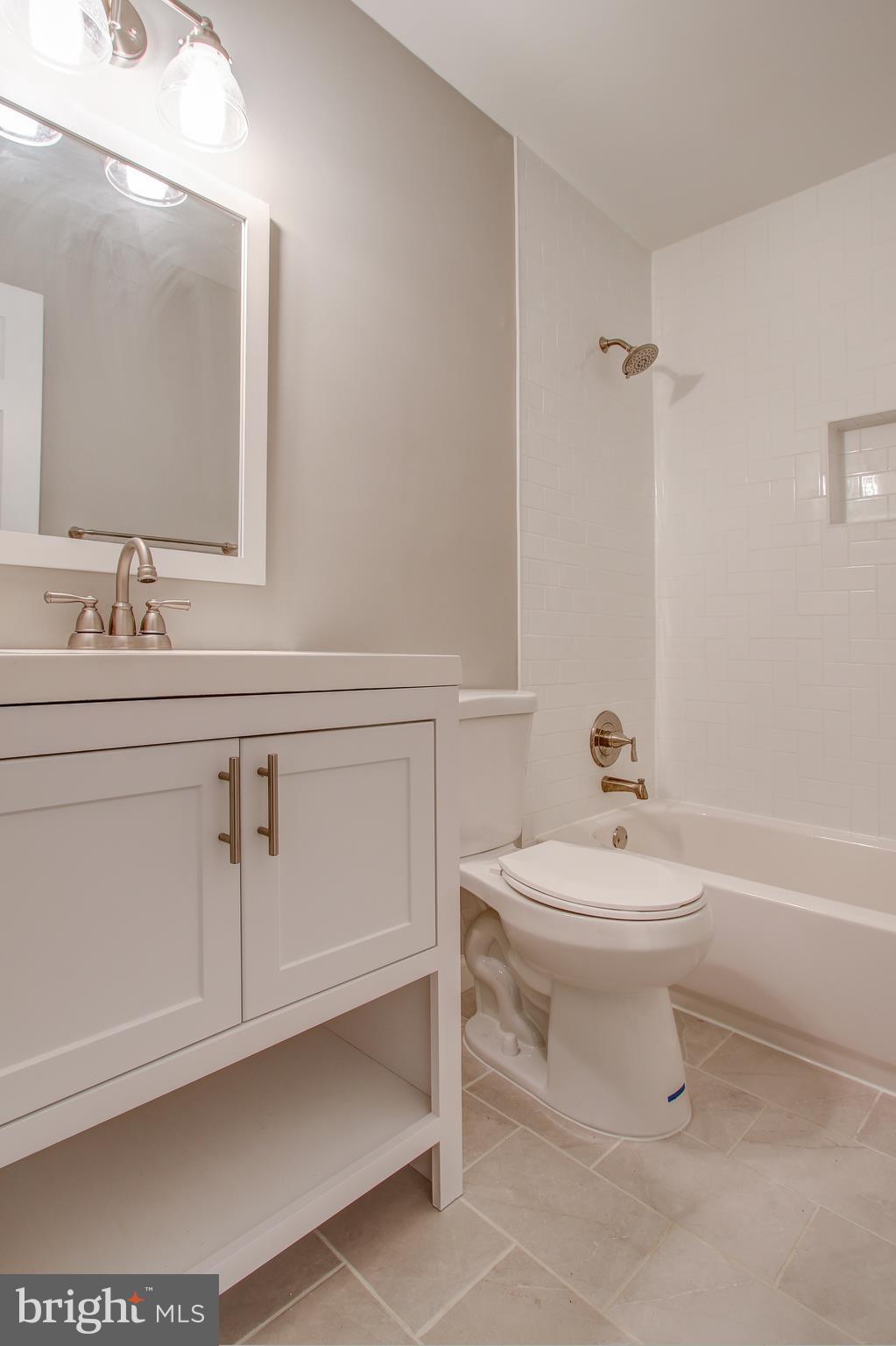 13126 Haddock Road Woodbridge, VA 22193 - Photo 16 of 30 Bathroom