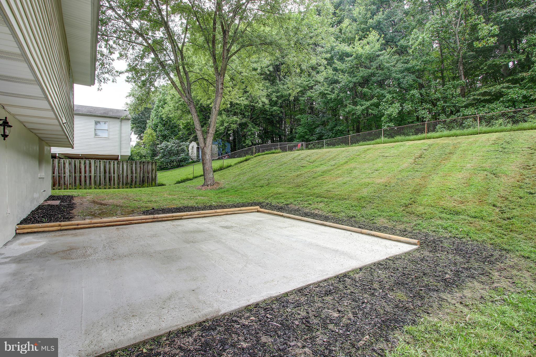 13126 Haddock Road Woodbridge, VA 22193 - Photo 27 of 30 Exterior (Rear)