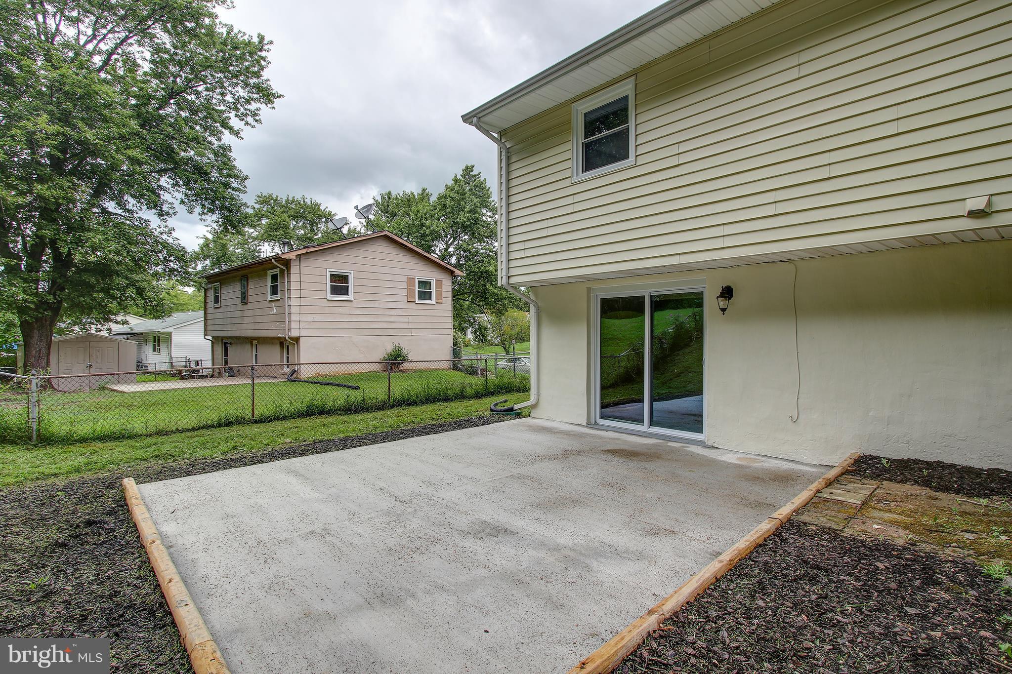 13126 Haddock Road Woodbridge, VA 22193 - Photo 28 of 30 Exterior (Rear)