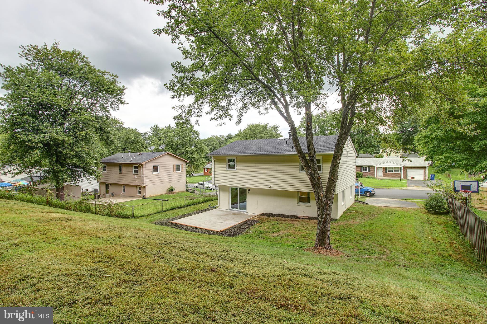 13126 Haddock Road Woodbridge, VA 22193 - Photo 29 of 30 Exterior (Rear)