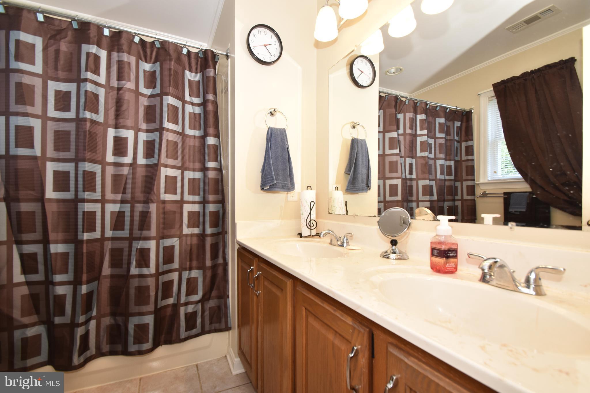 8909 Mayflower Road Baltimore, MD 21237 - Photo 20 of 29 Master Bathroom