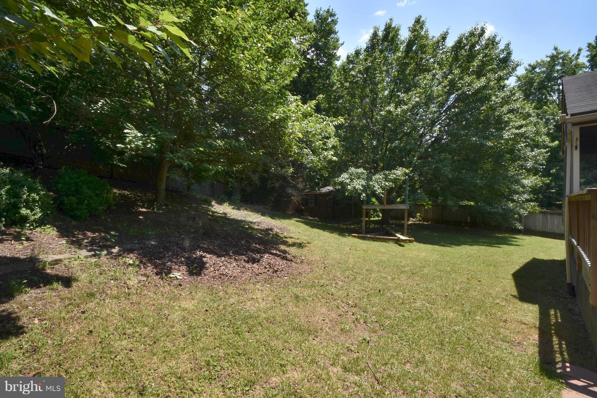 8909 Mayflower Road Baltimore, MD 21237 - Photo 29 of 29 Backyard