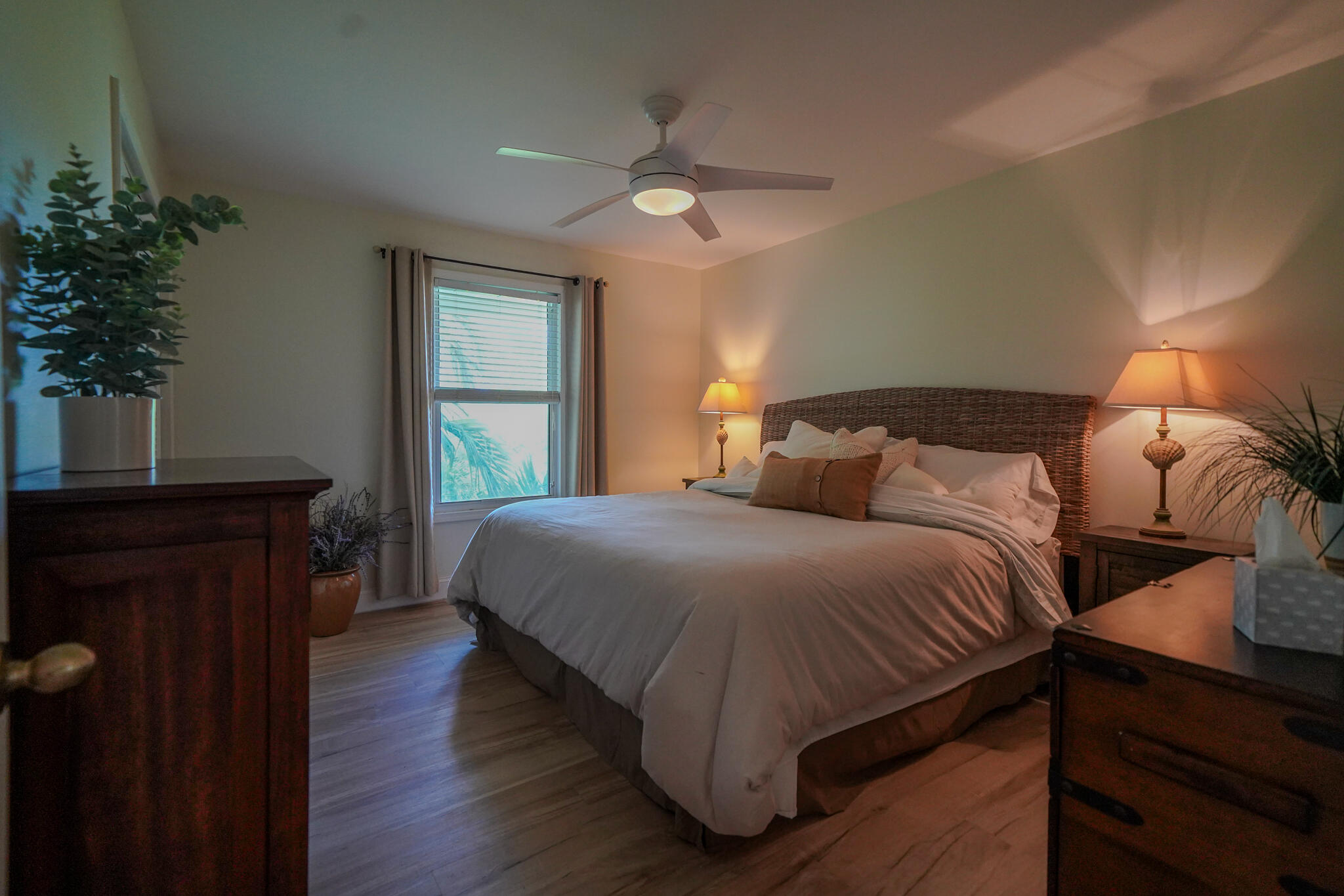 21 Corrine Place Key Largo, FL 33037 - Photo 15 of 46 a bedroom with a bed and a window