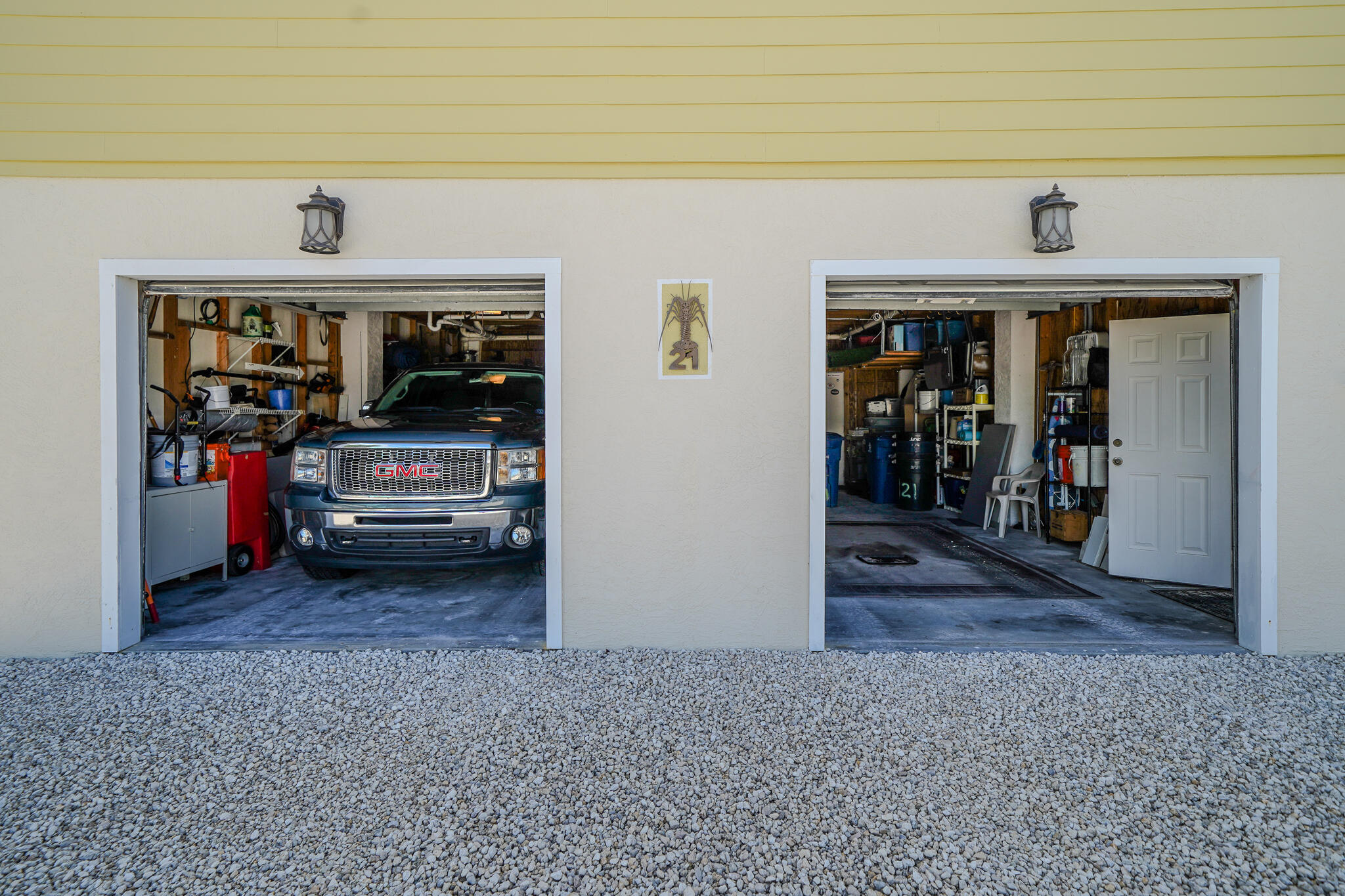 21 Corrine Place Key Largo, FL 33037 - Photo 39 of 46 a view of a livingroom with furniture and garage