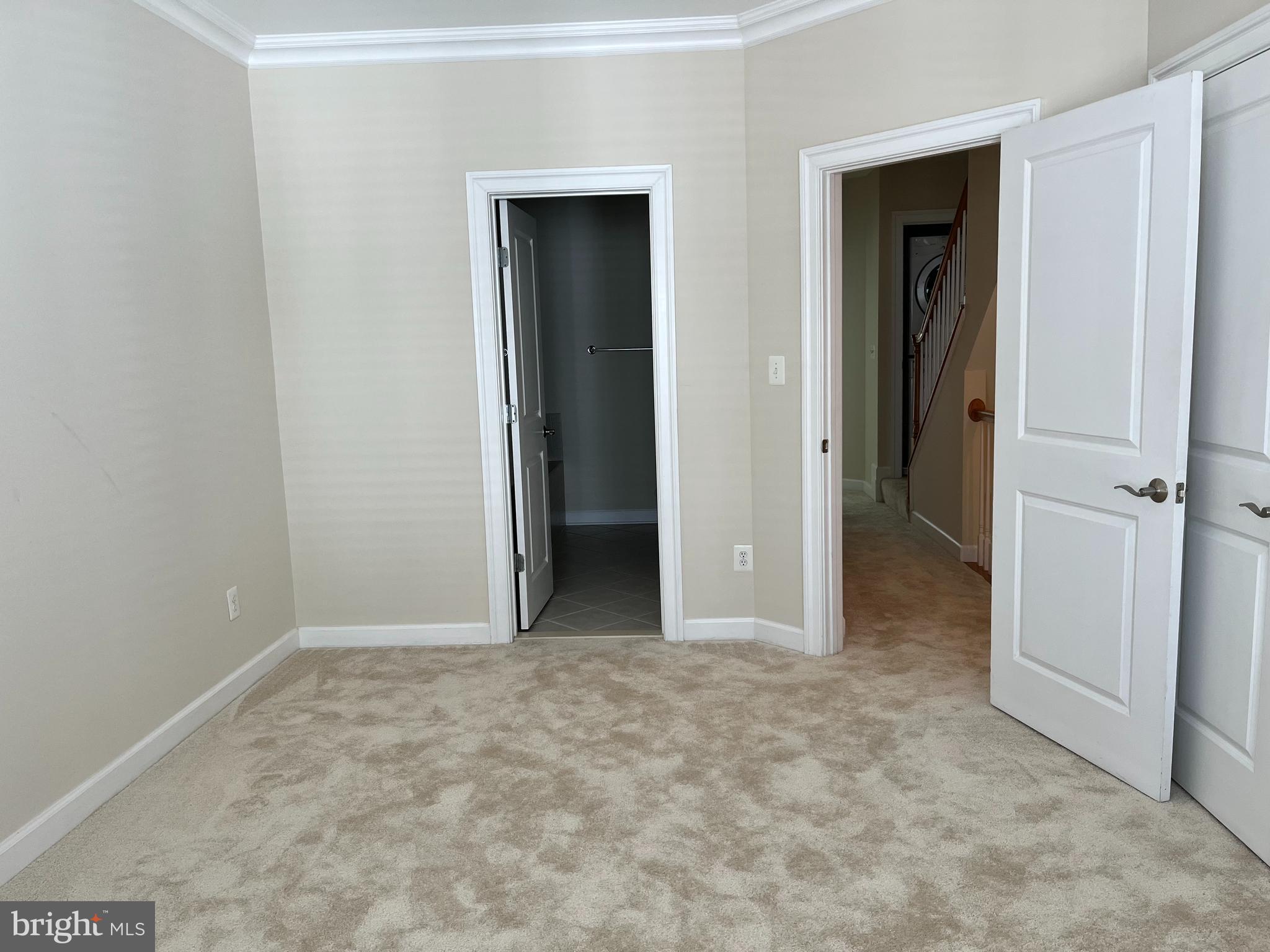 711 Carpenter Road Alexandria, VA 22314 - Photo 14 of 30 Primary Bedroom