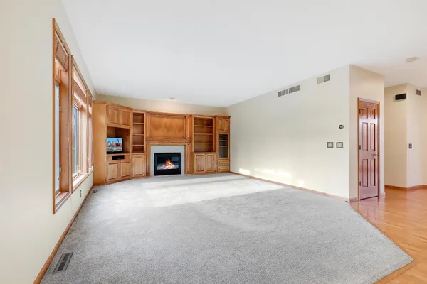 $839,900 | 17685 79th Place North, Maple Grove, MN 55311