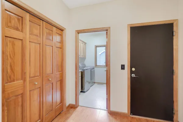 $839,900 | 17685 79th Place North, Maple Grove, MN 55311