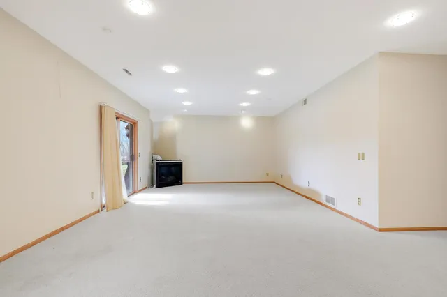 $848,800 | 17685 79th Place North, Maple Grove, MN 55311