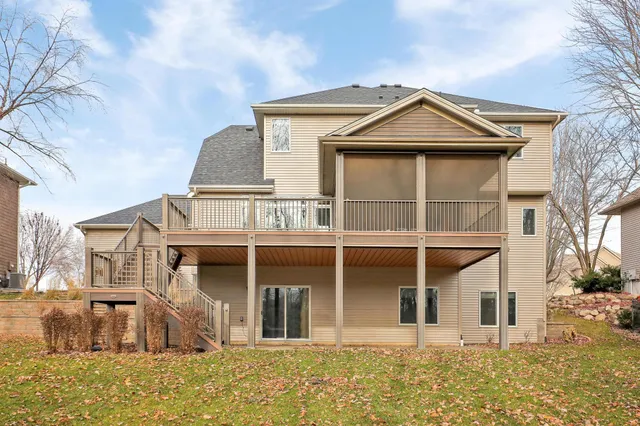 $848,800 | 17685 79th Place North, Maple Grove, MN 55311
