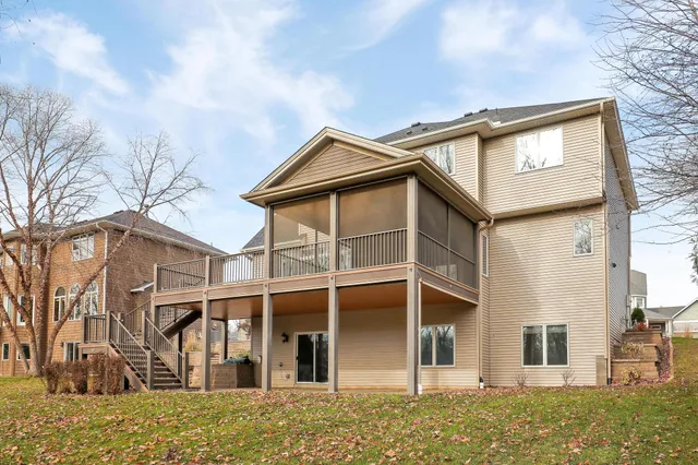 $848,800 | 17685 79th Place North, Maple Grove, MN 55311