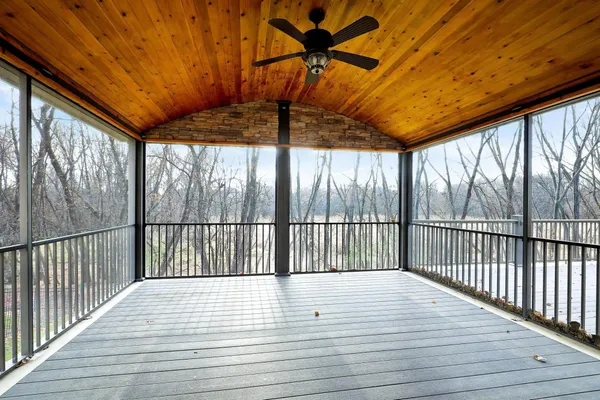 $839,900 | 17685 79th Place North, Maple Grove, MN 55311
