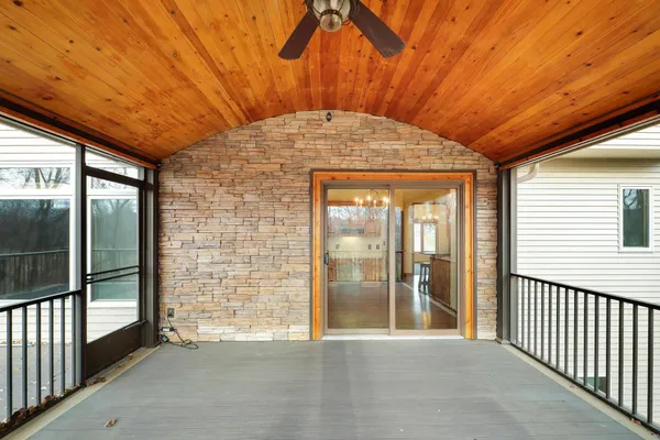 $839,900 | 17685 79th Place North, Maple Grove, MN 55311