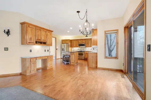 $848,800 | 17685 79th Place North, Maple Grove, MN 55311