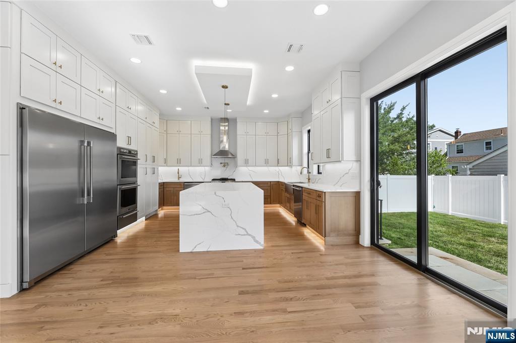 9 Cole Street Bergenfield, NJ 07621 - Photo 8 of 47